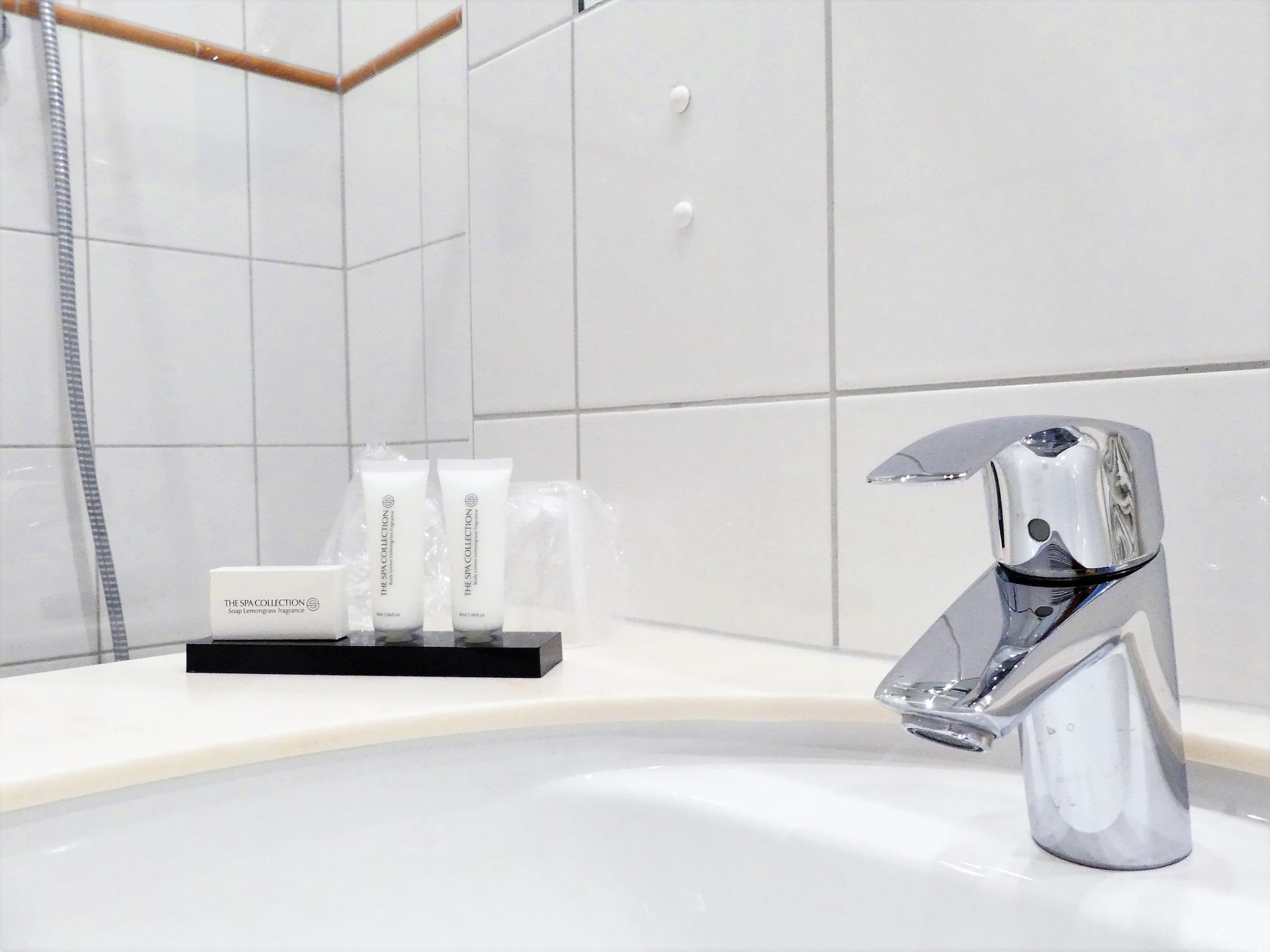 The Ascot Hotel Кьолн Екстериор снимка
